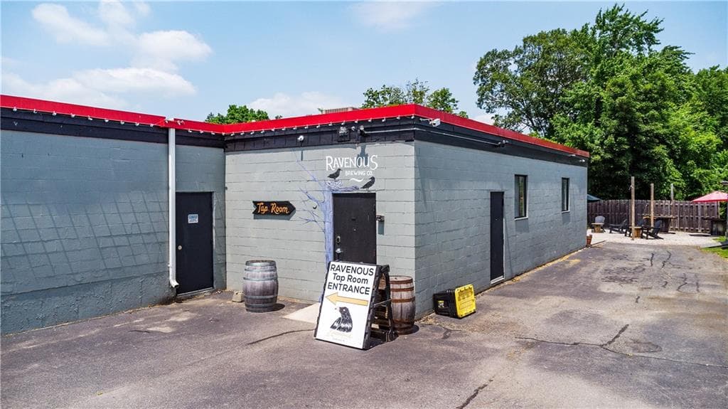 10 Industrial Road - Photo 3