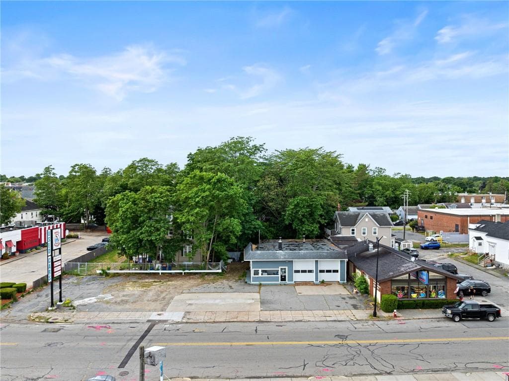 2147 Acushnet Avenue - Photo 4