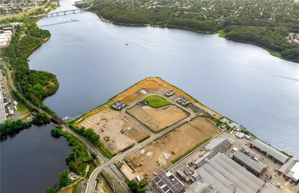 141 East Point Drive #406 - Photo 3