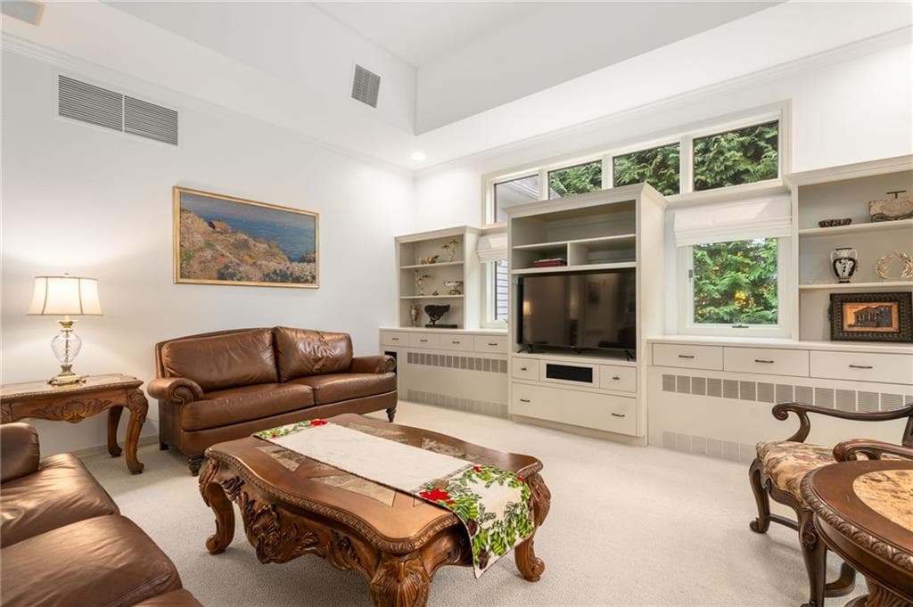 7 Oak Tree Lane - Photo 3