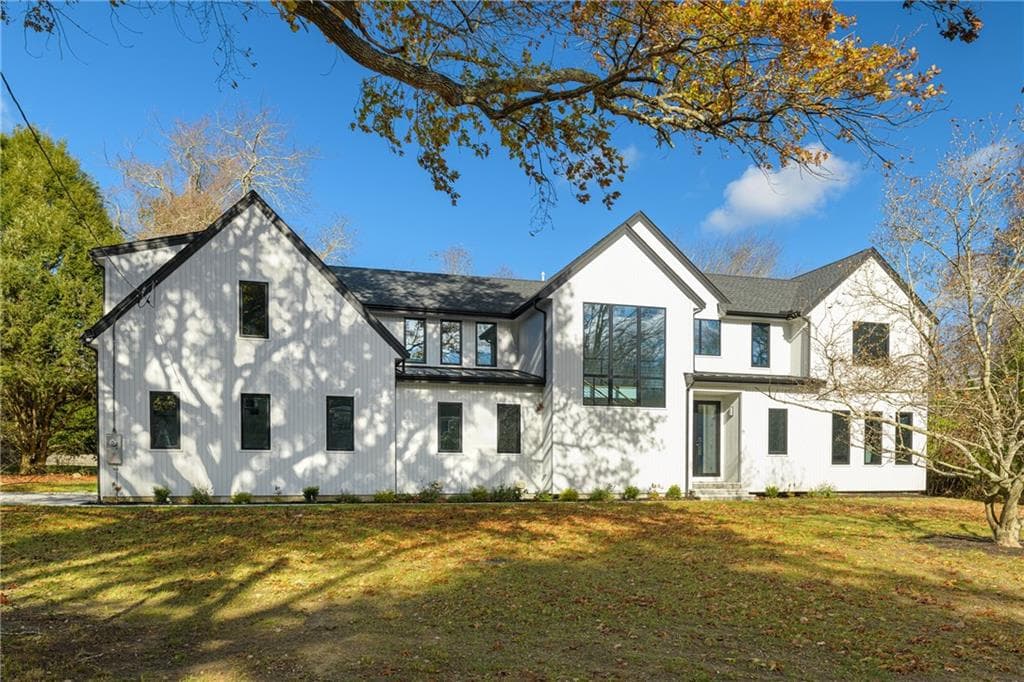 19 Castle Road - Photo 2