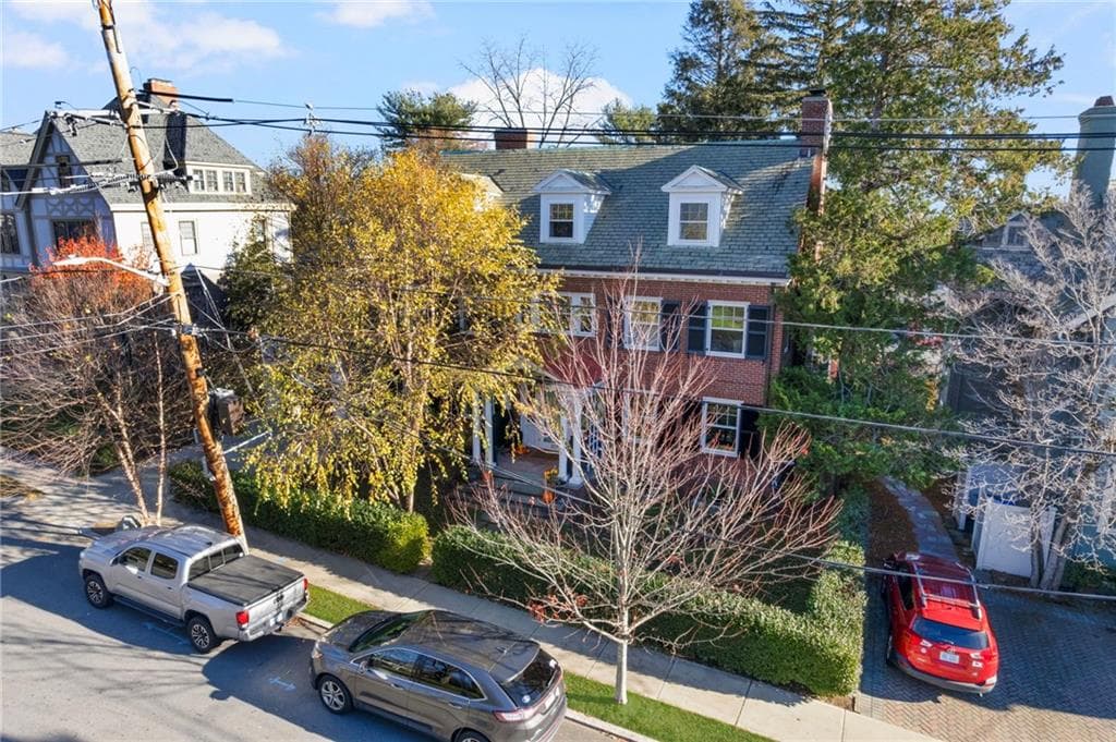 201 Arlington Avenue - Photo 1