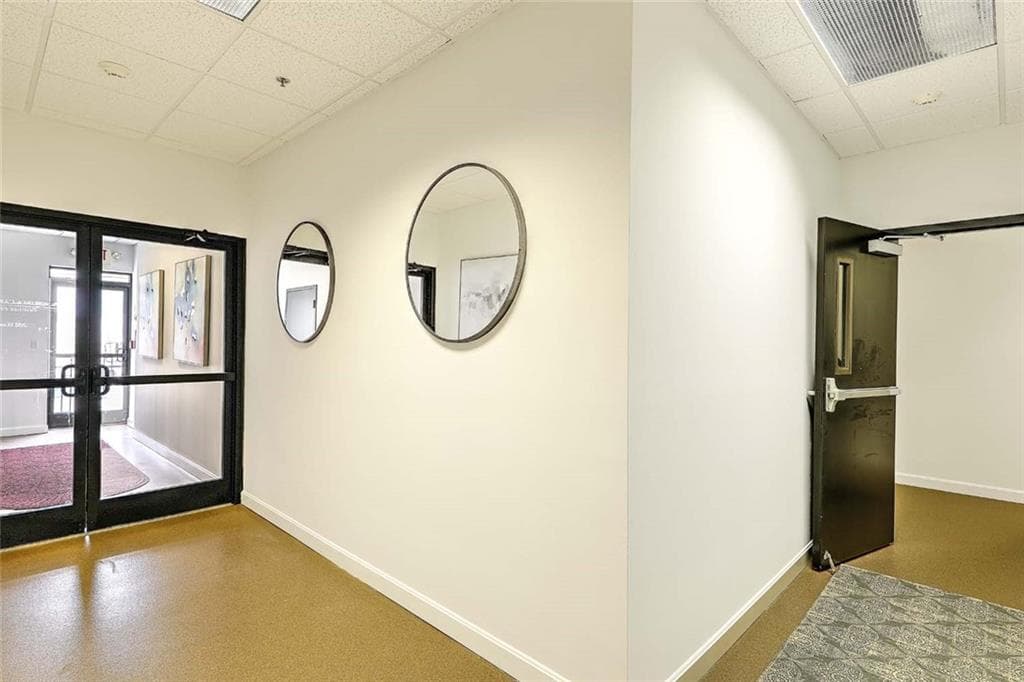 577 Warren Avenue - Photo 5