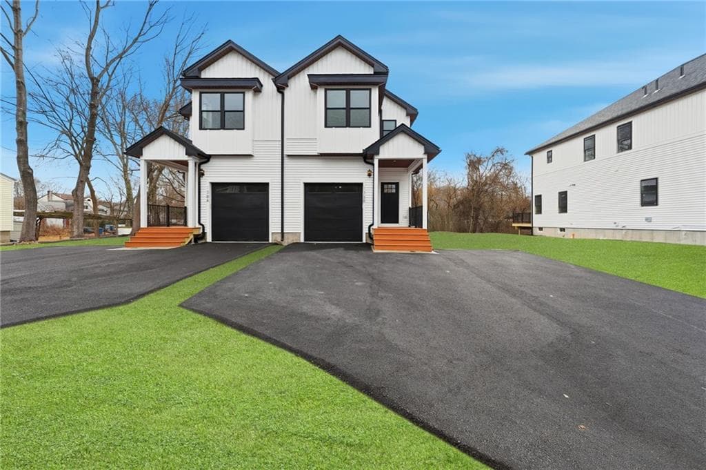 138 Fisher Street #B - Photo 2