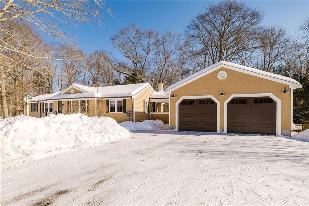 185 Moulton Street - Photo 2