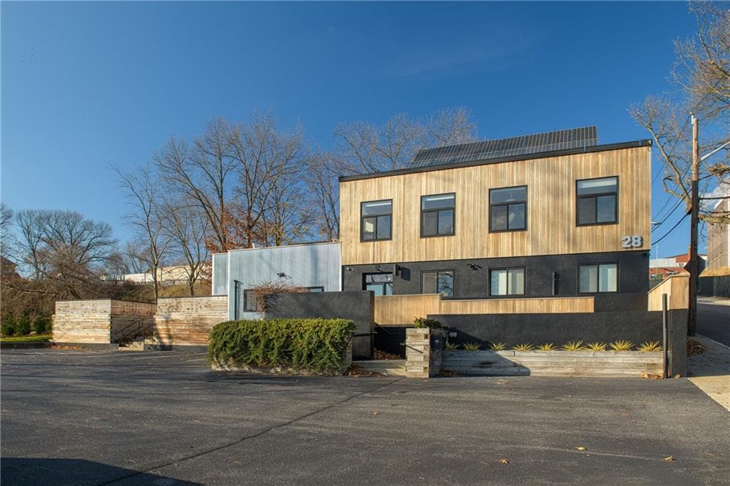 28 Wolcott Street - Photo 4