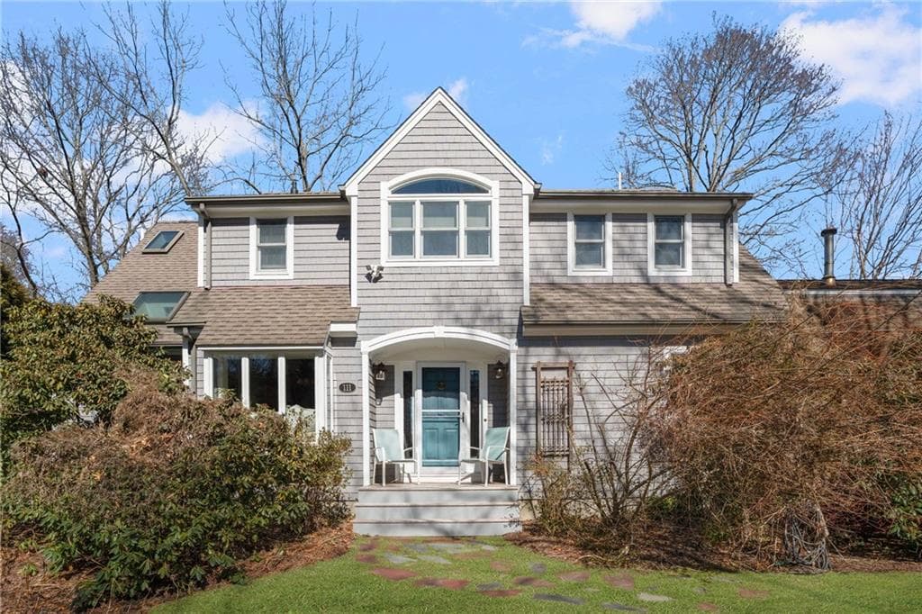 111 Beach Street - Photo 2