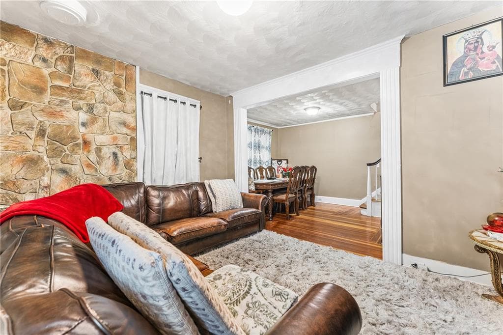 489 Benefit Street - Photo 3