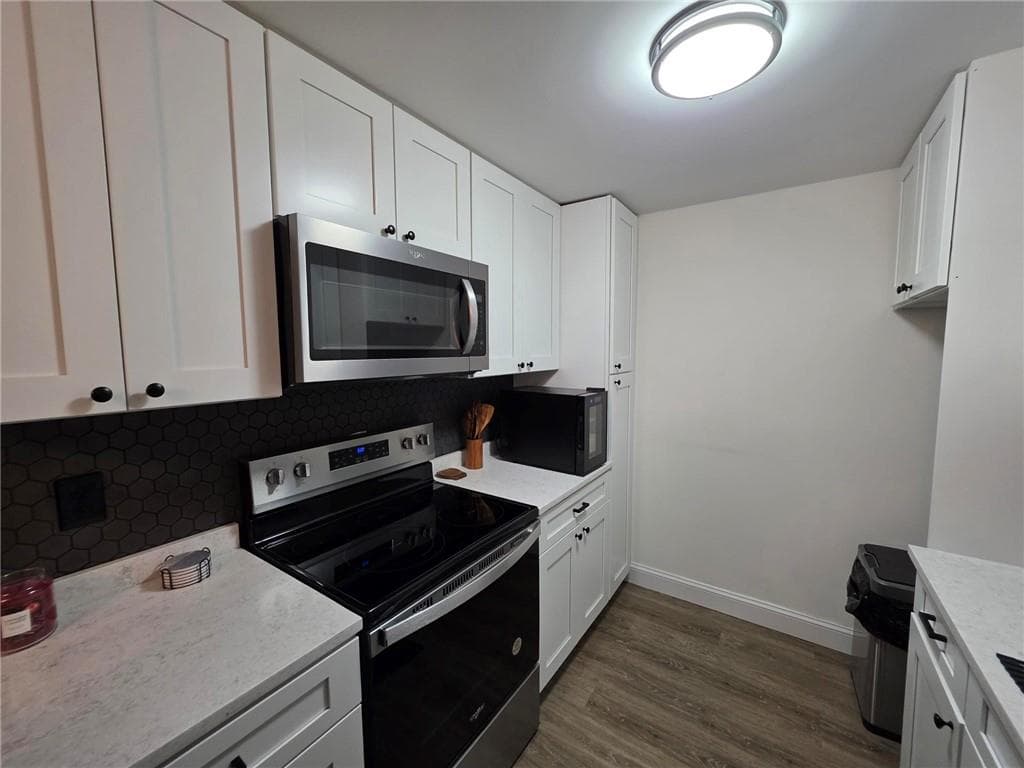 36 Cowesett Avenue #5 - Photo 3