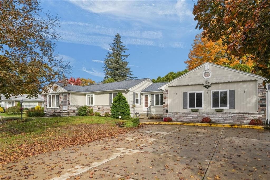 2 Oak Grove Boulevard - Photo 2