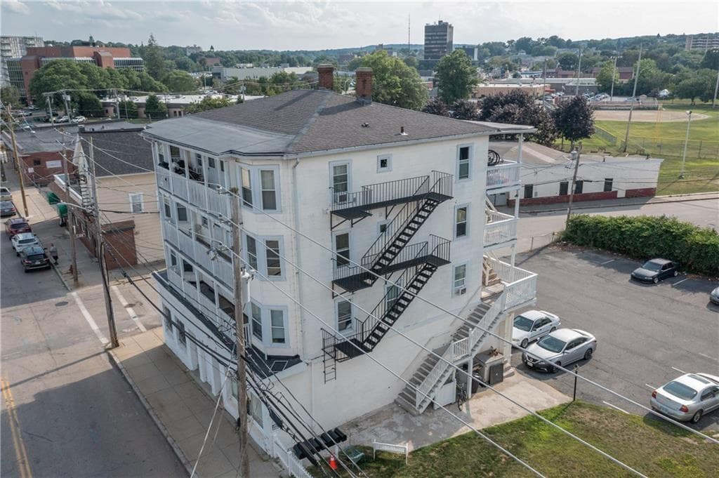 60 Rathbun Street - Photo 4