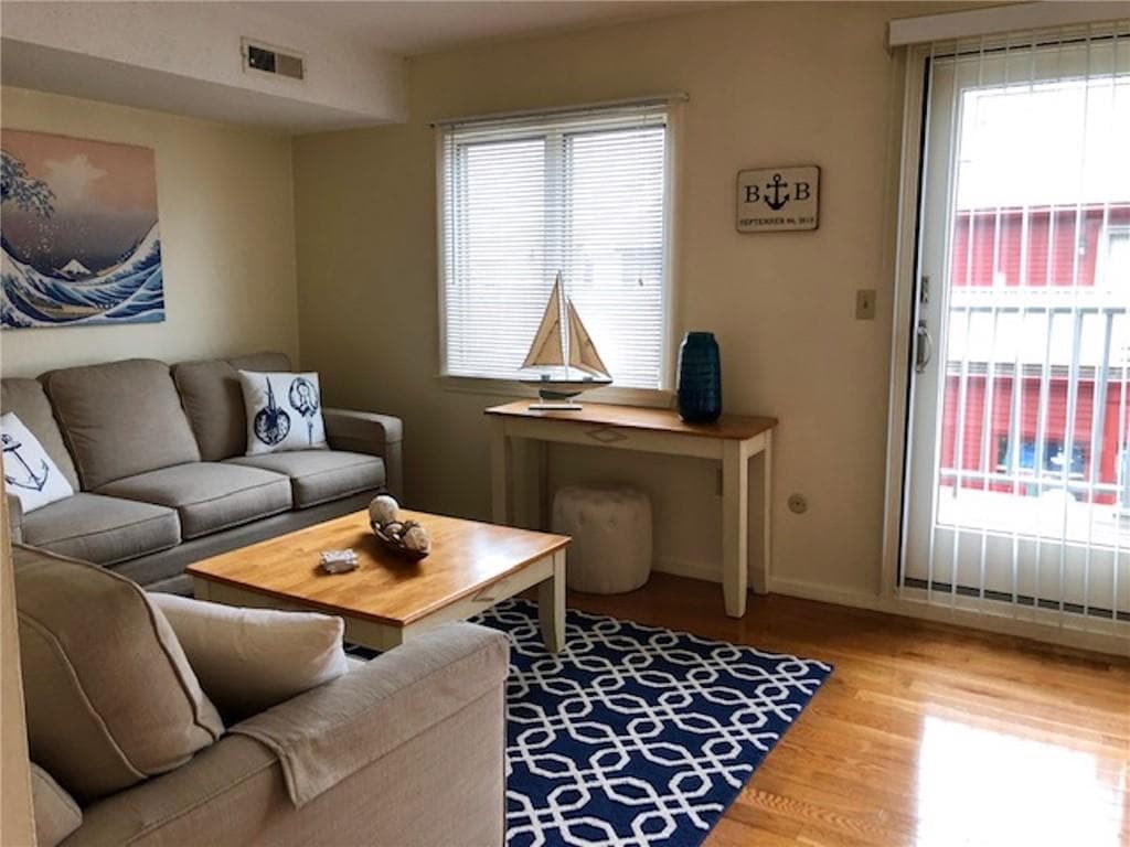 226 Goddard Row - Photo 3