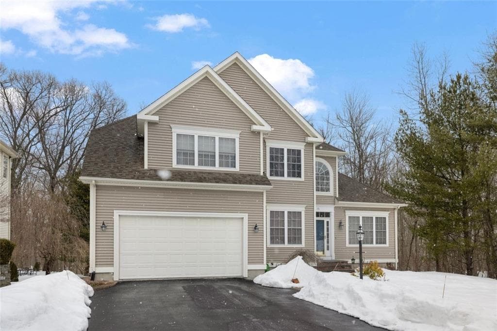 15 Susan Drive - Photo 1