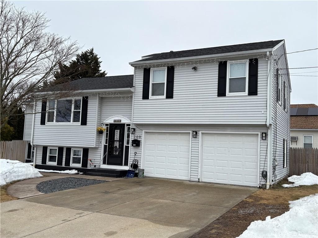 209 Windmill Street - Photo 1