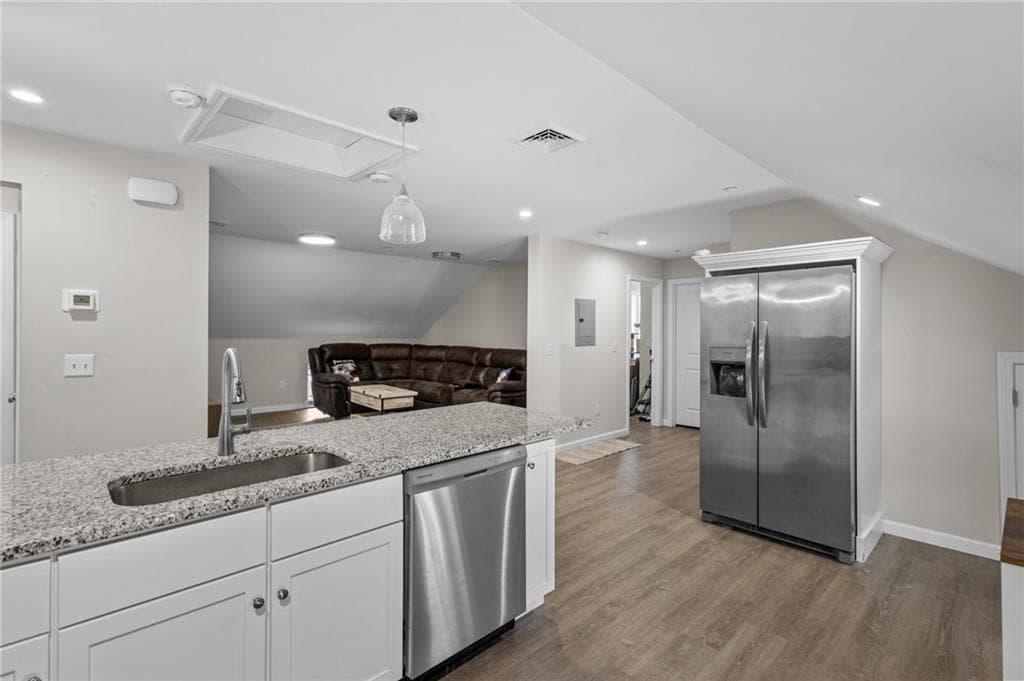 5 Hill Street #3 - Photo 3