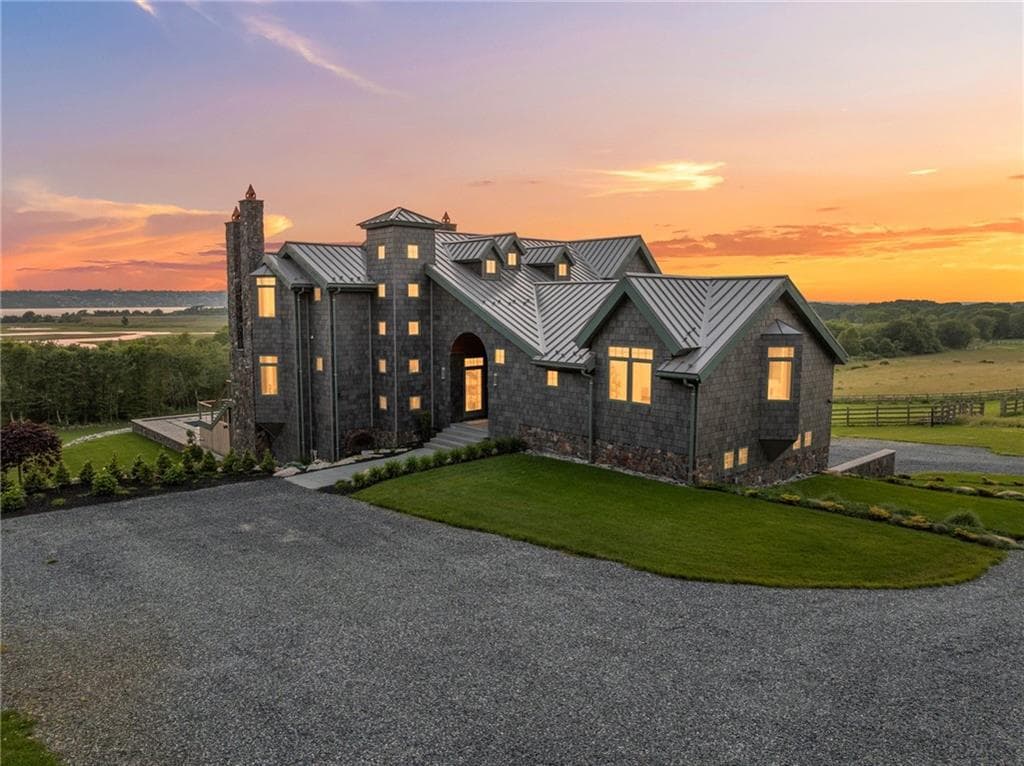 82 Nonquit Lane - Photo 2