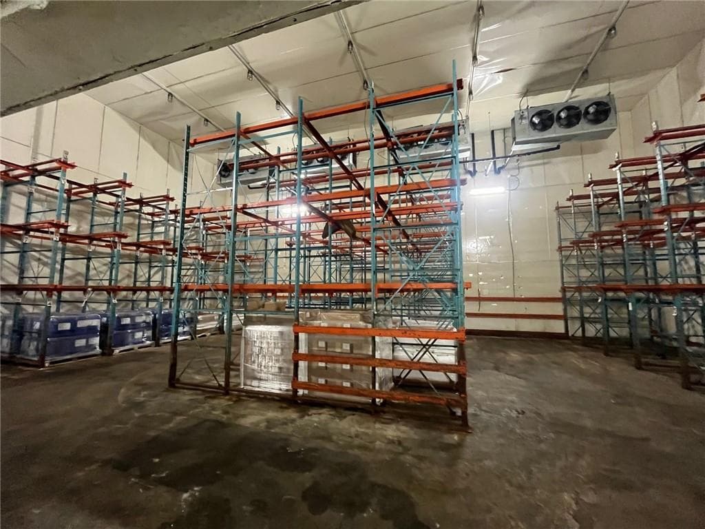 74 Railroad Avenue - Photo 5