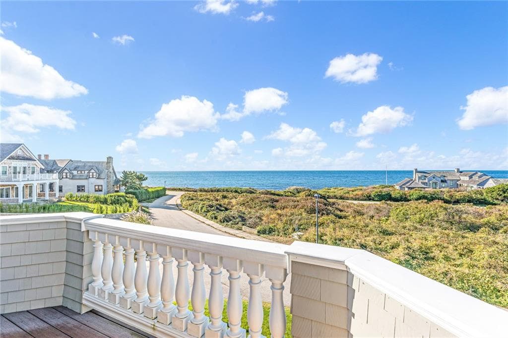 7 Fenway Road - Photo 4