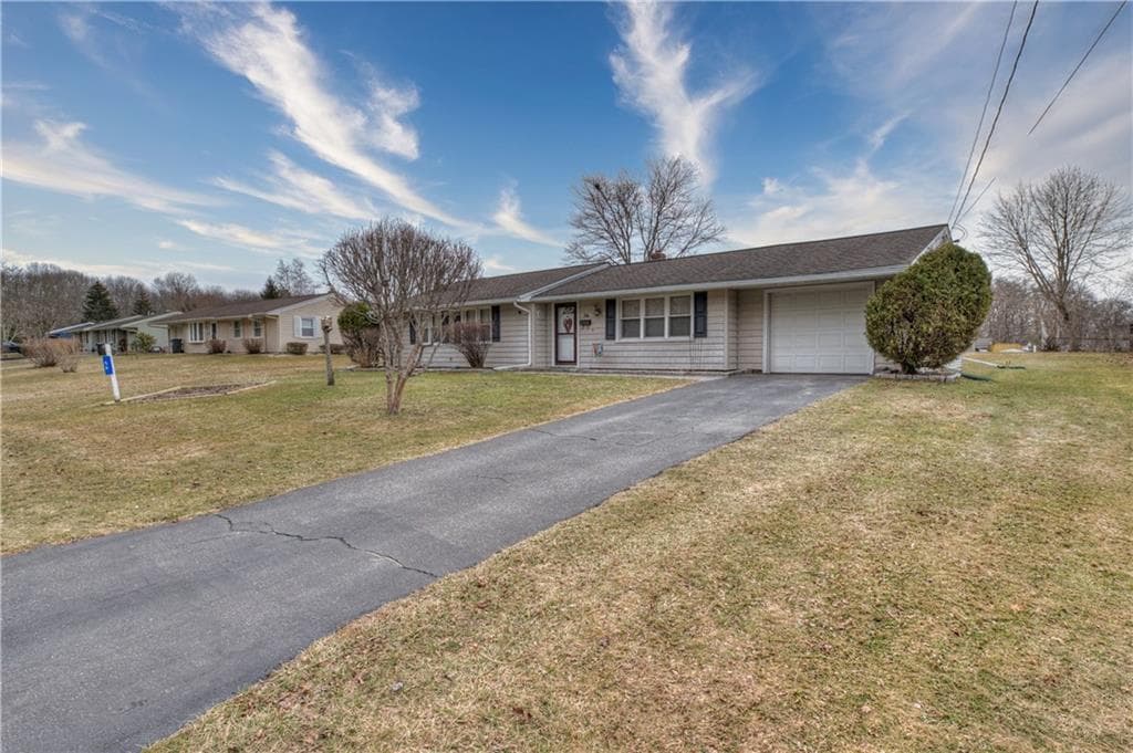 56 Burnside Drive - Photo 2