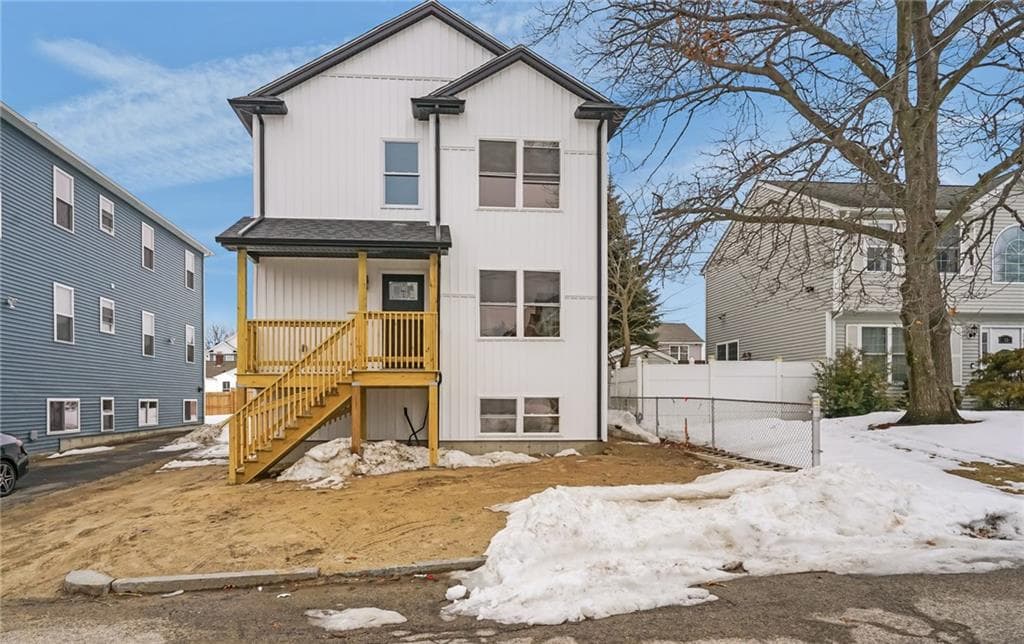 19 Newbury Street - Photo 2