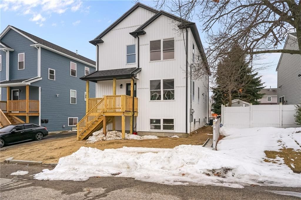 19 Newbury Street - Photo 3