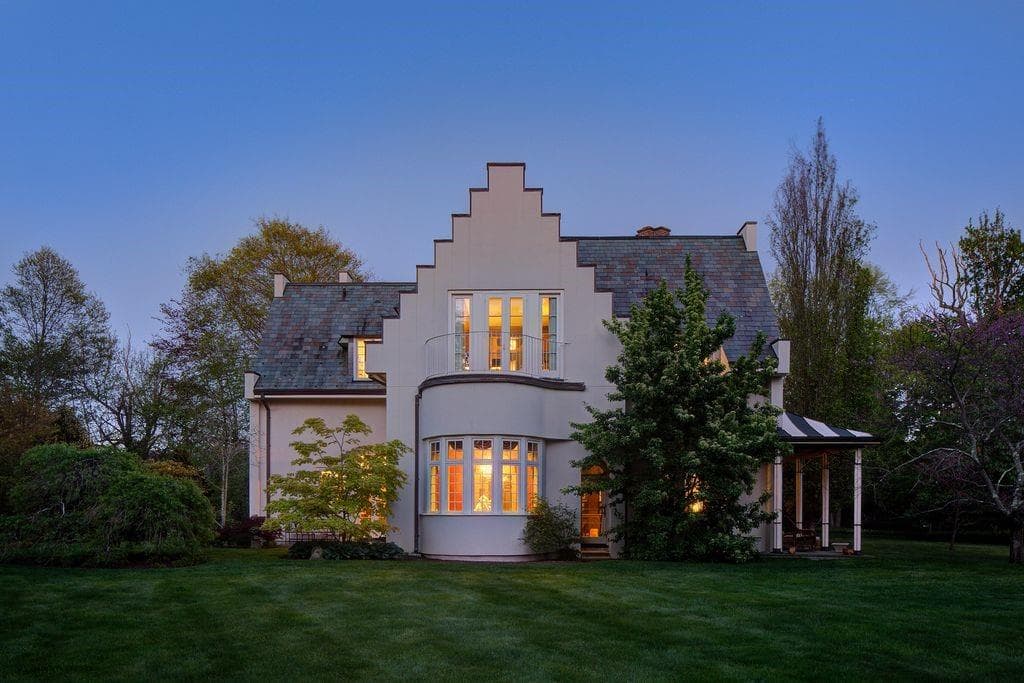 14 Leroy Avenue - Photo 1