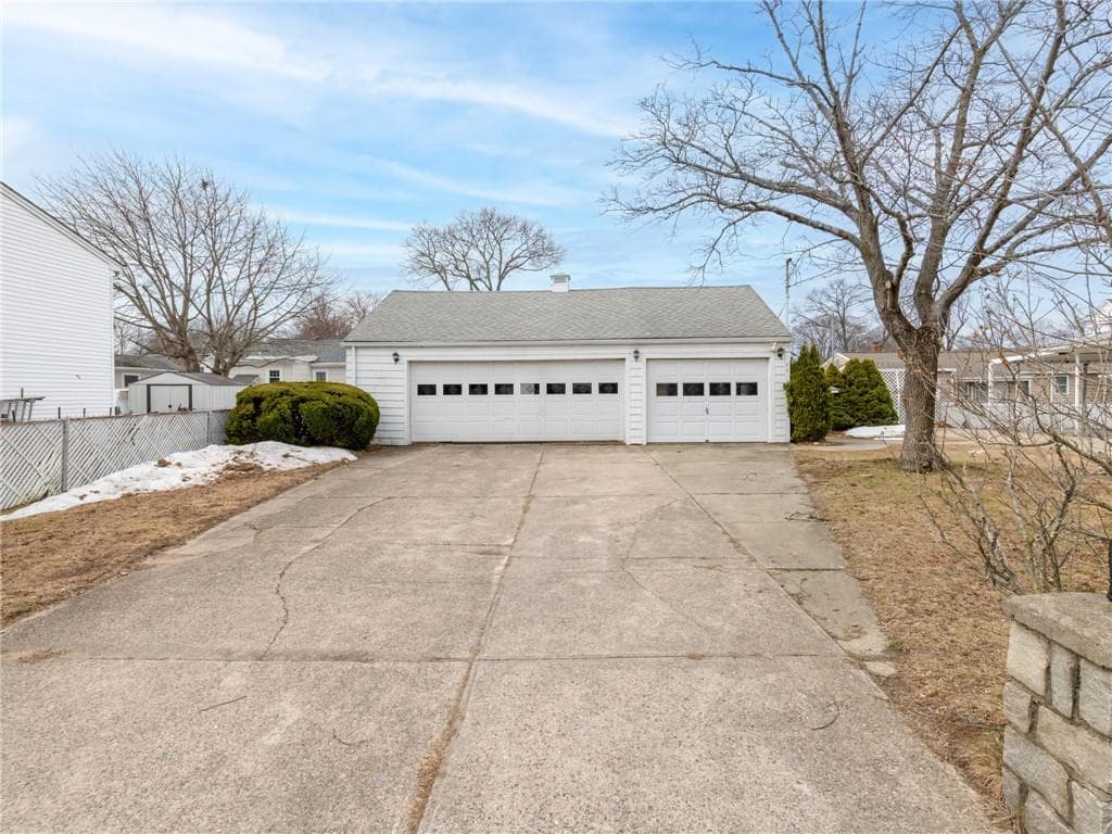 106 Coyle Avenue - Photo 3