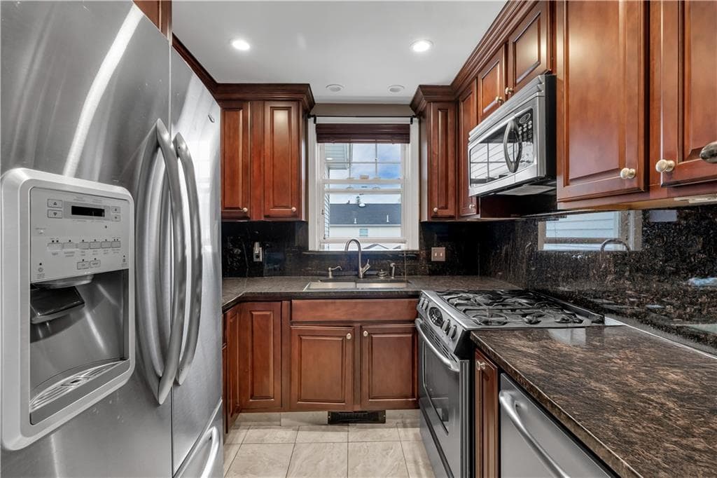 711 Academy Avenue #2 - Photo 3