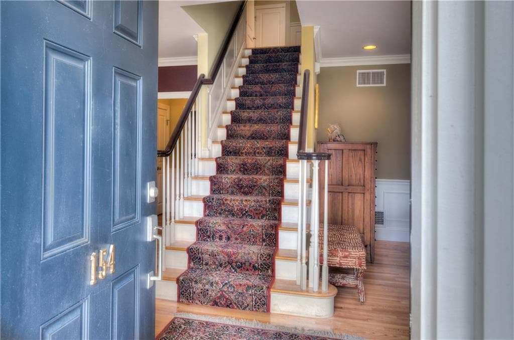 154 Lincoln Avenue - Photo 4