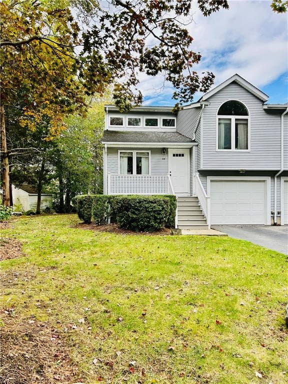 11 College Hill Road