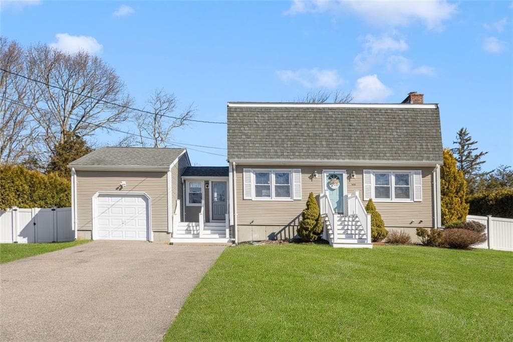 100 Evergreen Drive - Photo 2