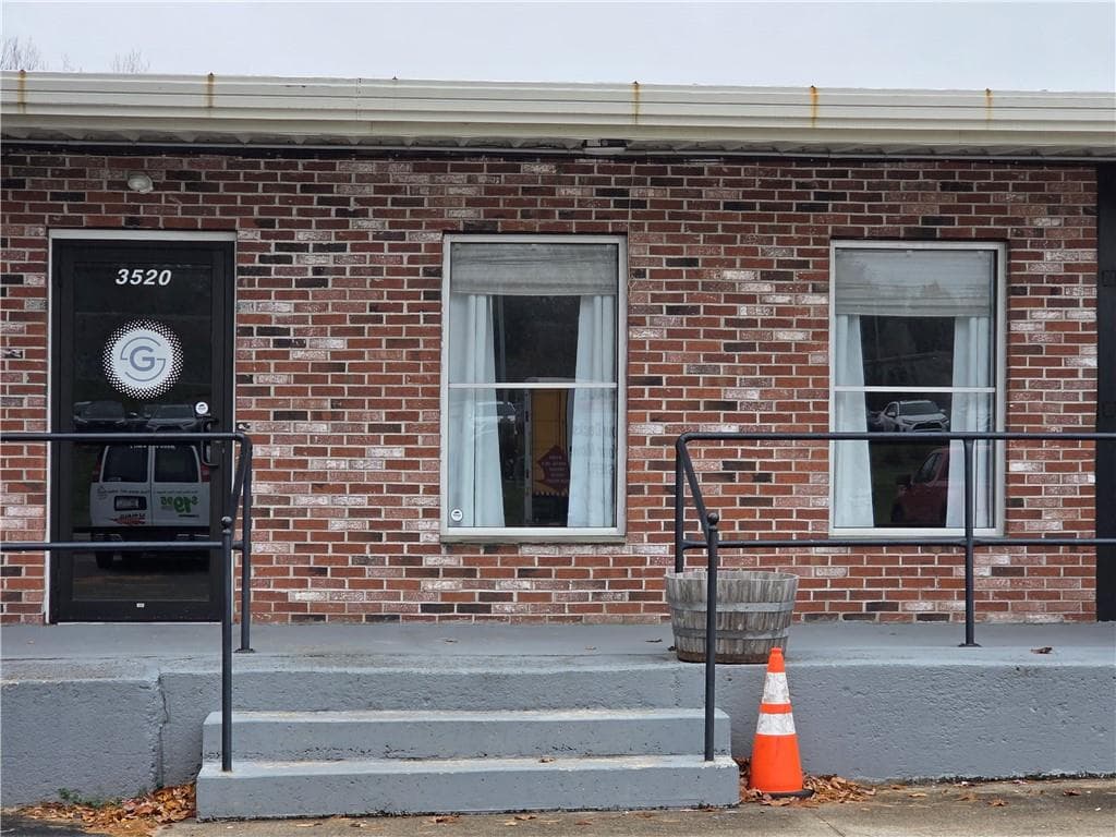 3520 Quaker Lane - Photo 3