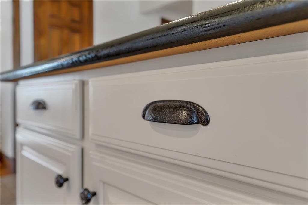 255 Knollwood Drive - Photo 5