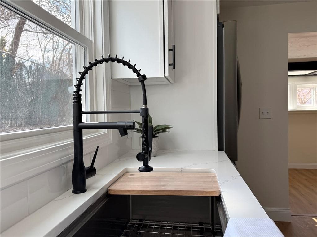 200 Bracken Street - Photo 5