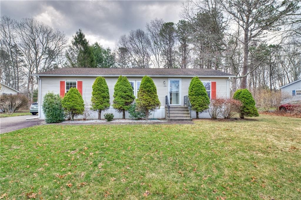 281 Leisure Drive - Photo 2