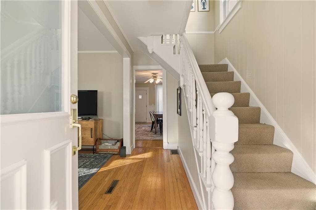 8 Carey Street - Photo 3