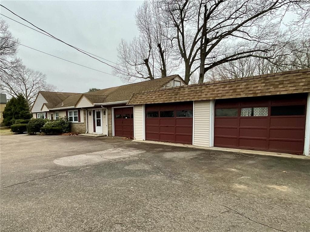 73 Byron Boulevard - Photo 3