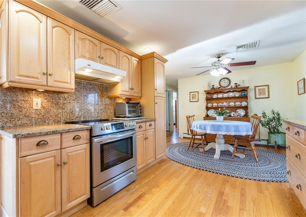 153 Grove Street - Photo 4