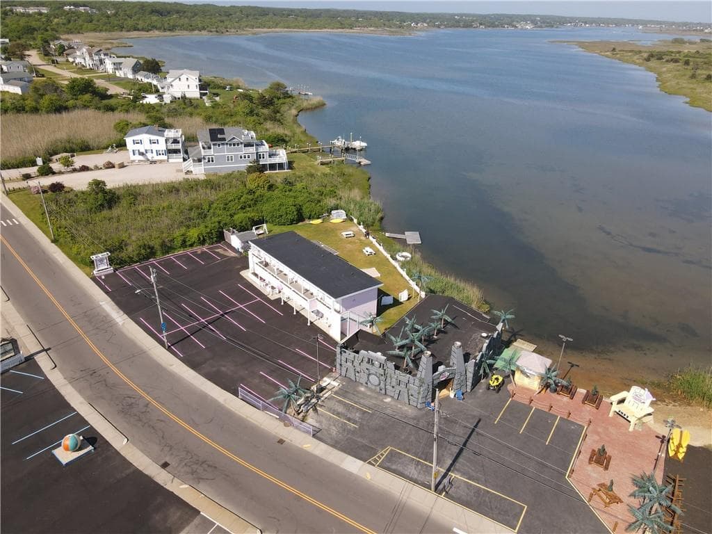 19 Winnapaug Road - Photo 1