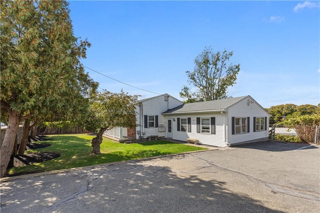 3421 Pawtucket Avenue #2 - Photo 4