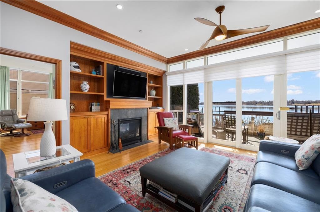 341 Thames Street #S-104 - Photo 5