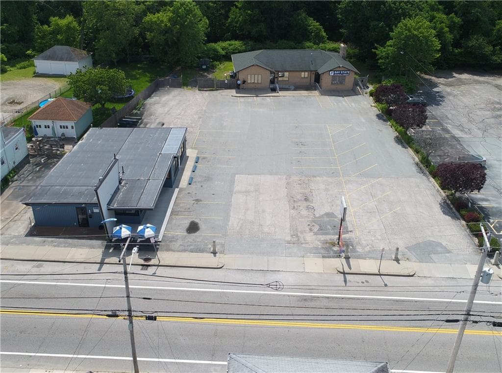 923 Main Street - Photo 1
