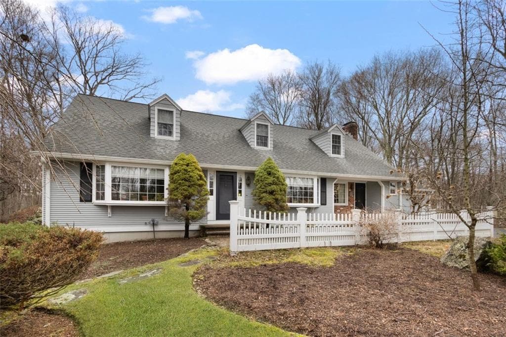 38 Hartford Pike - Photo 4