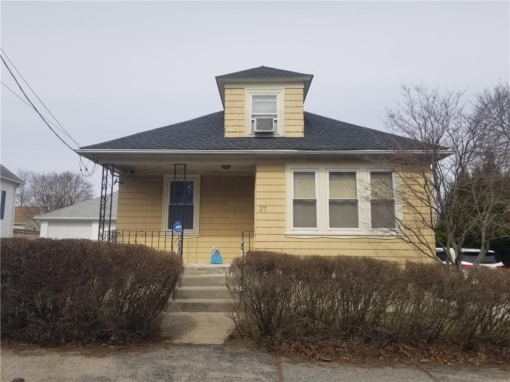 27 Hillcrest Avenue - Photo 2