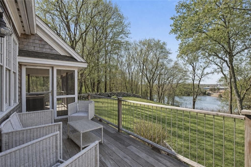 7 Spring Pond Road - Photo 3