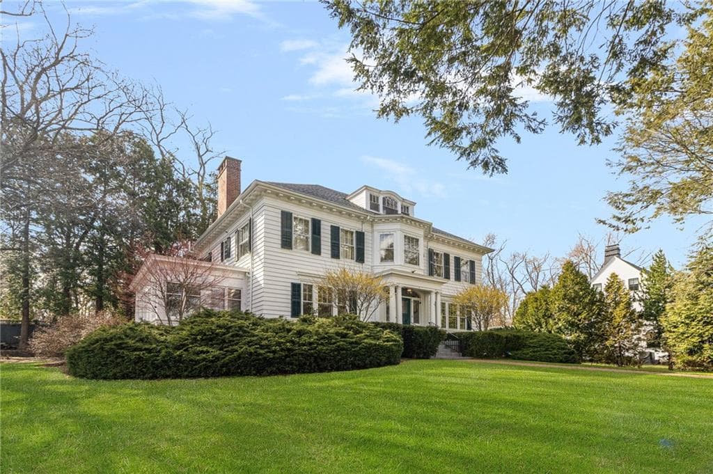 291 Spencer Avenue - Photo 2