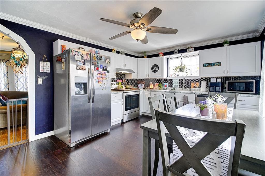 33 Maple Leaf Road - Photo 3