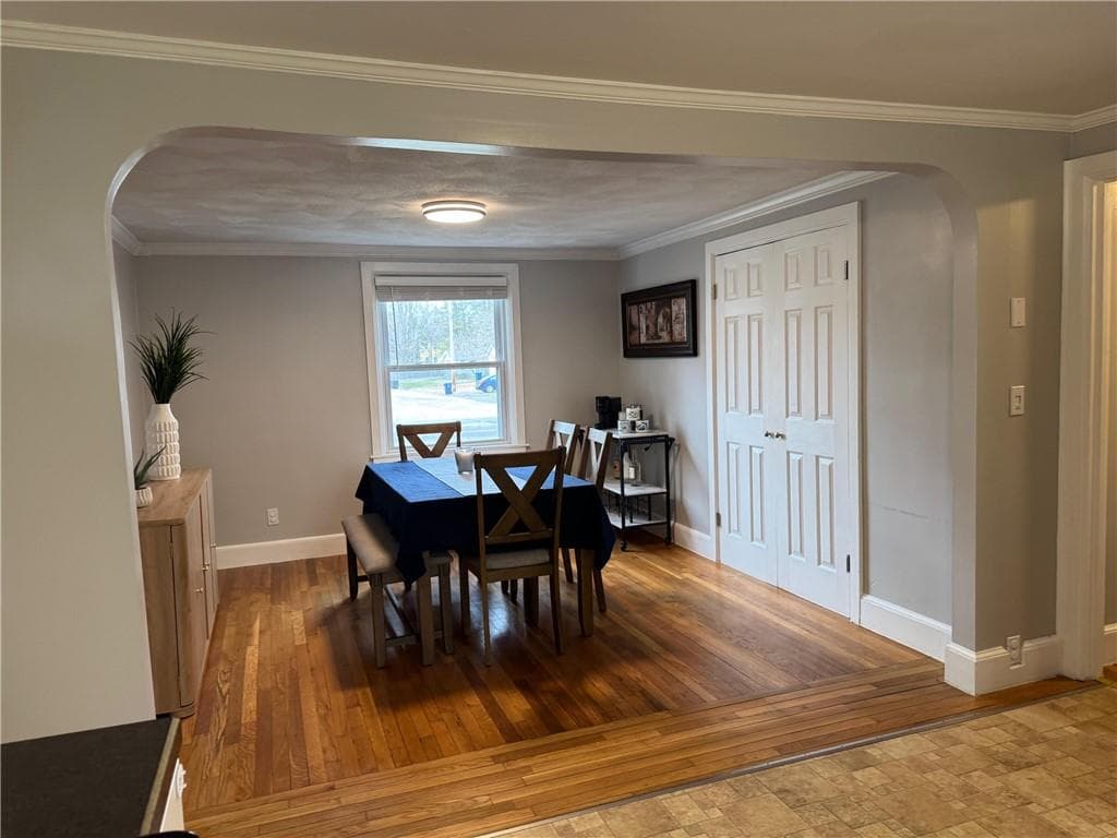 516 Church Avenue - Photo 5