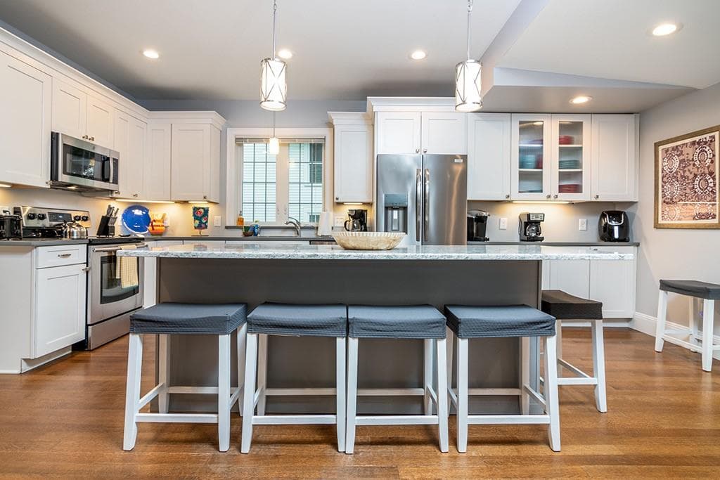 390 Woodruff Avenue - Photo 4