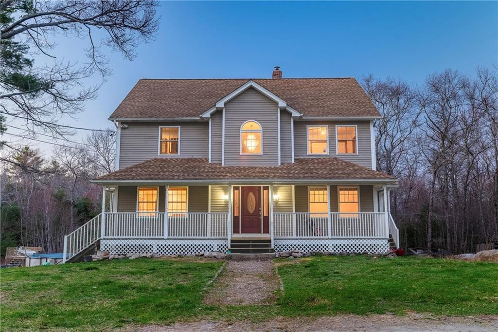 542 Spring Street - Photo 2